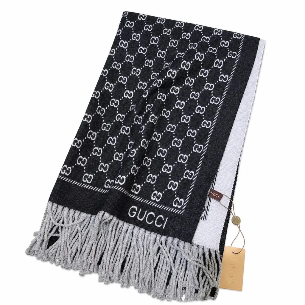 Gucci GG Jacquard Wool Scarf Black And White