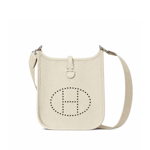 Hermes Evelyne 23 Poche III Taurillon Clemence Bag In Craie